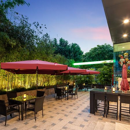 Holiday Inn Shanghai Hongqiao Central By Ihg Экстерьер фото