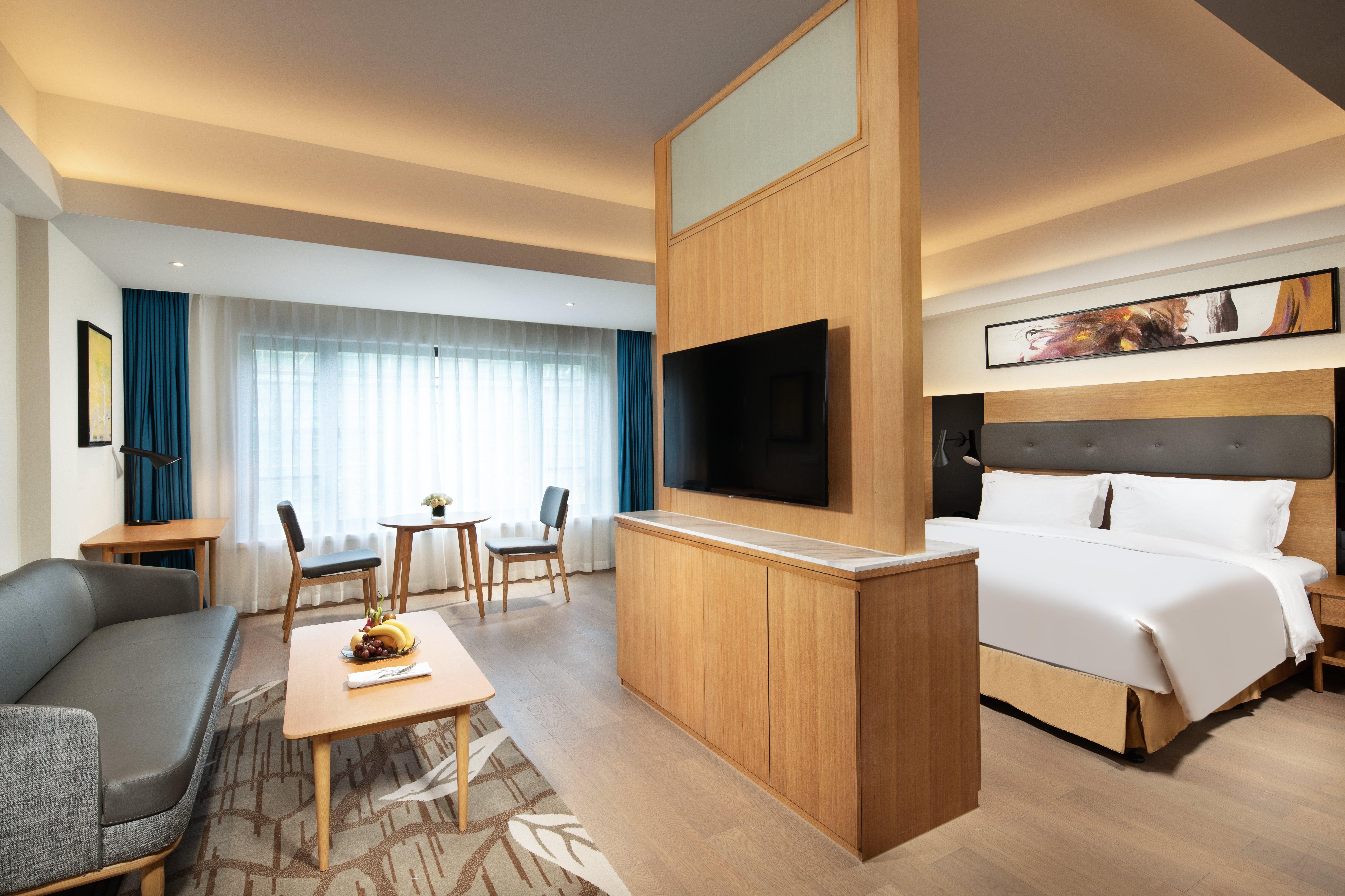 Holiday Inn Shanghai Hongqiao Central By Ihg Экстерьер фото