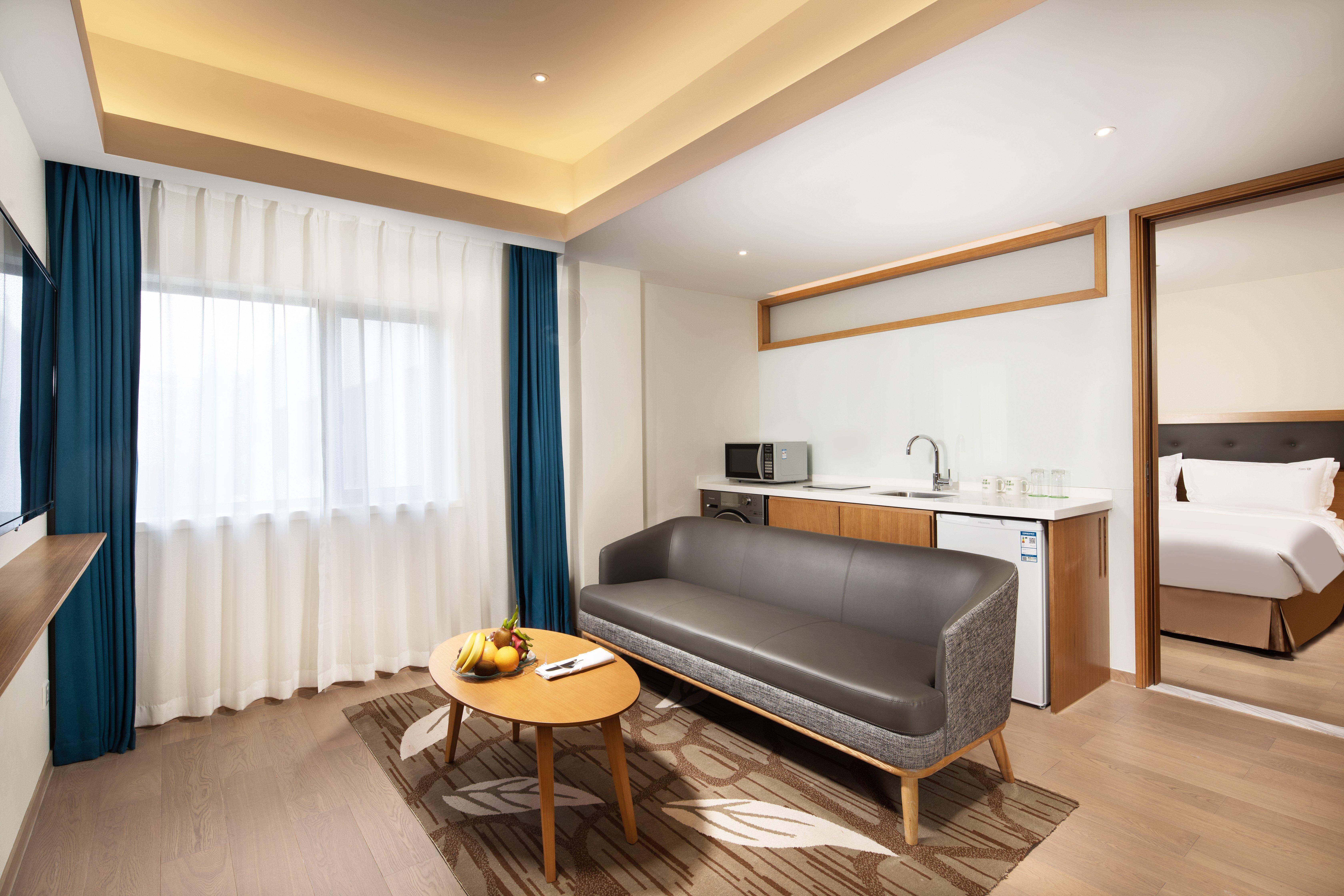 Holiday Inn Shanghai Hongqiao Central By Ihg Экстерьер фото