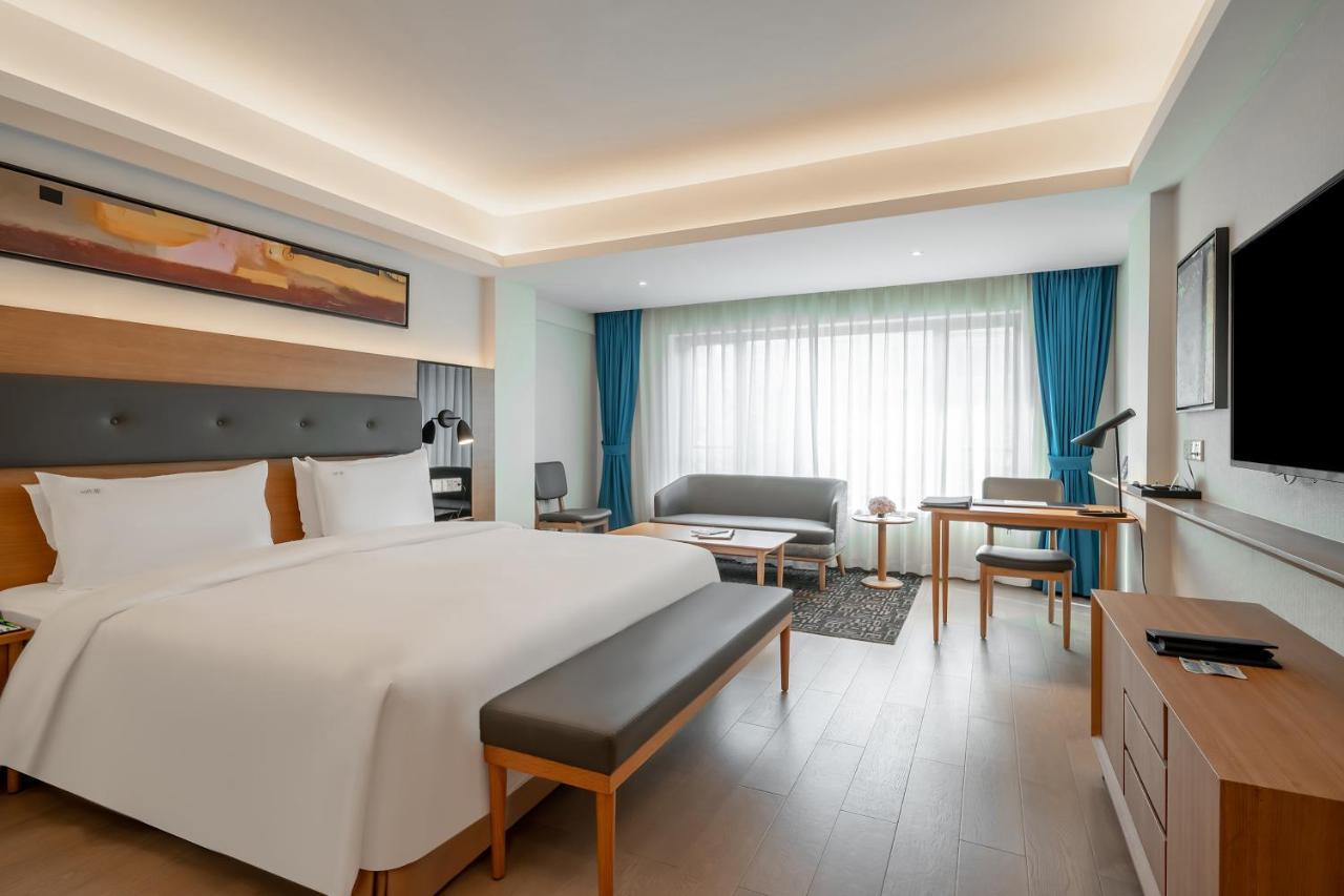 Holiday Inn Shanghai Hongqiao Central By Ihg Экстерьер фото