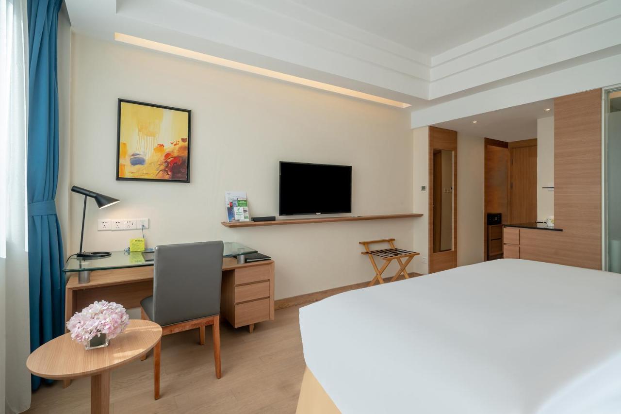 Holiday Inn Shanghai Hongqiao Central By Ihg Экстерьер фото