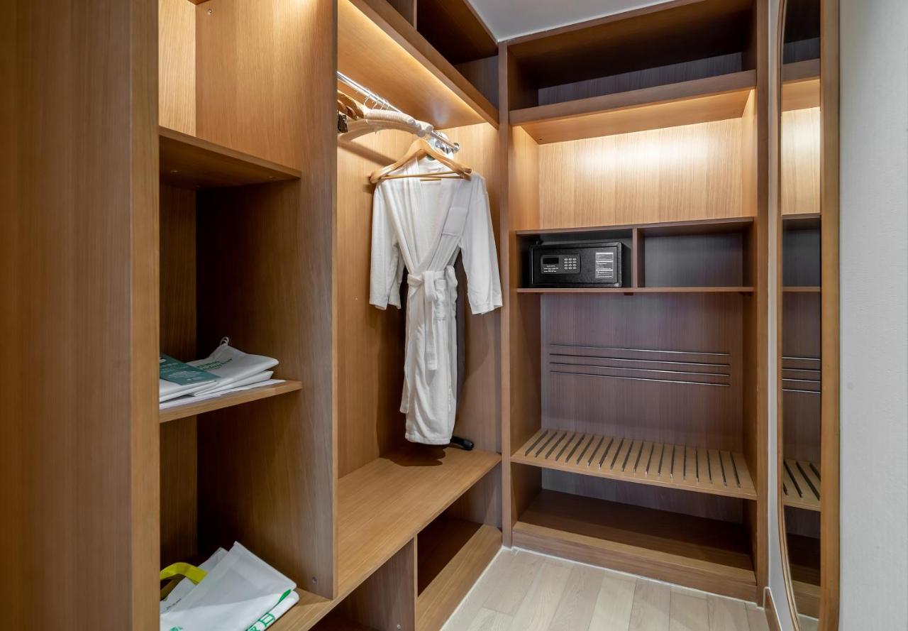 Holiday Inn Shanghai Hongqiao Central By Ihg Экстерьер фото