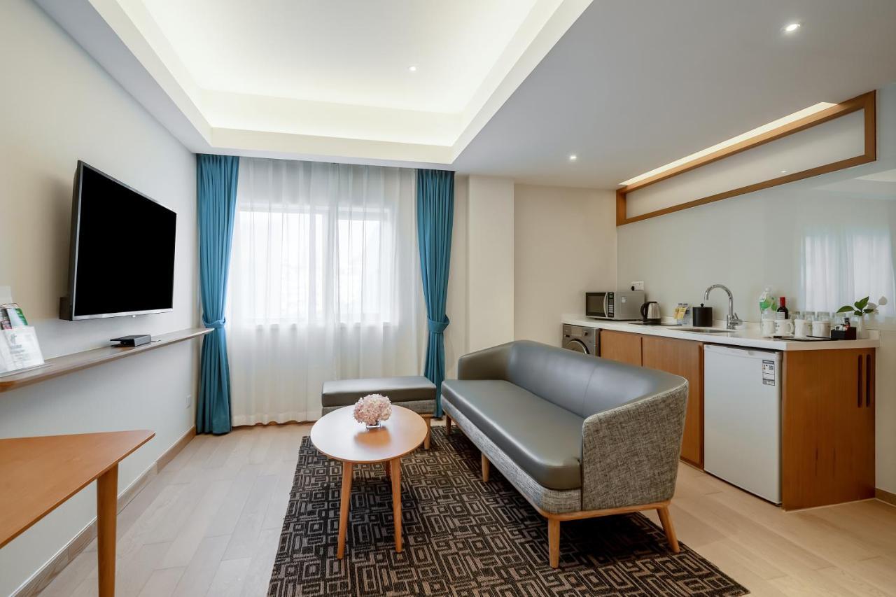 Holiday Inn Shanghai Hongqiao Central By Ihg Экстерьер фото