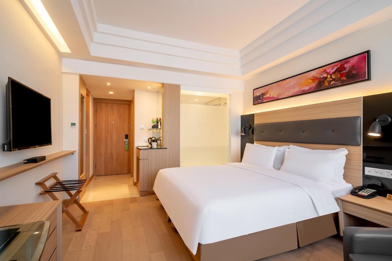 Holiday Inn Shanghai Hongqiao Central By Ihg Экстерьер фото