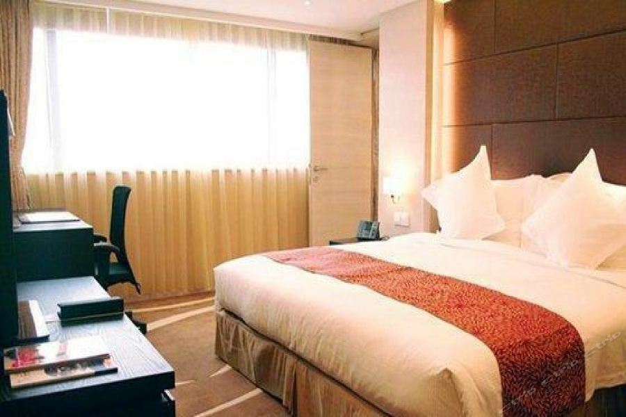 Holiday Inn Shanghai Hongqiao Central By Ihg Экстерьер фото